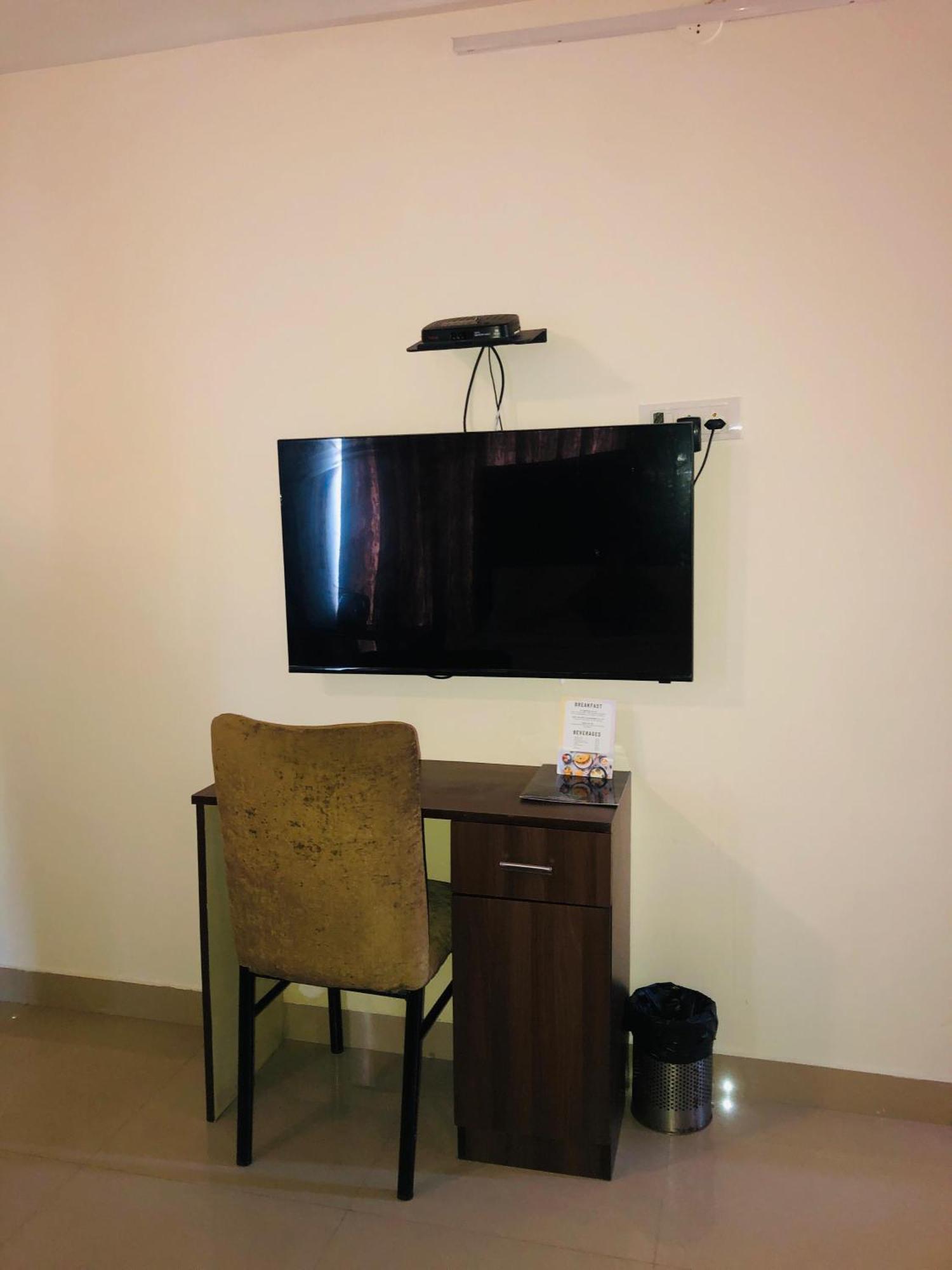 Astra Hotels & Suites - Hsr Layout Sector 1, Near Ecospace Bellandur Bangalore Exteriör bild